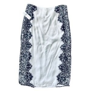 ANTHROPOLOGIE Black and White Lace Pencil Skirt NWT size 2